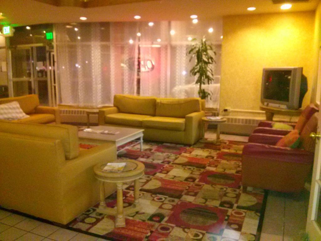 Valustay Inn & Suites פואבלו מראה חיצוני תמונה